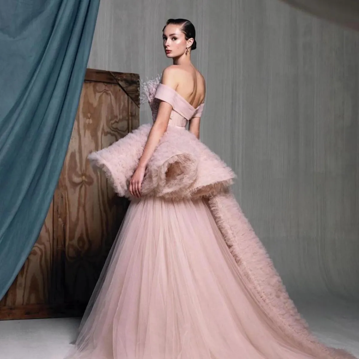 Incredibili abiti da festa formali rosa cipria 2024 Couture Puffy increspato tulle abito da ballo abito da sera treno 3d