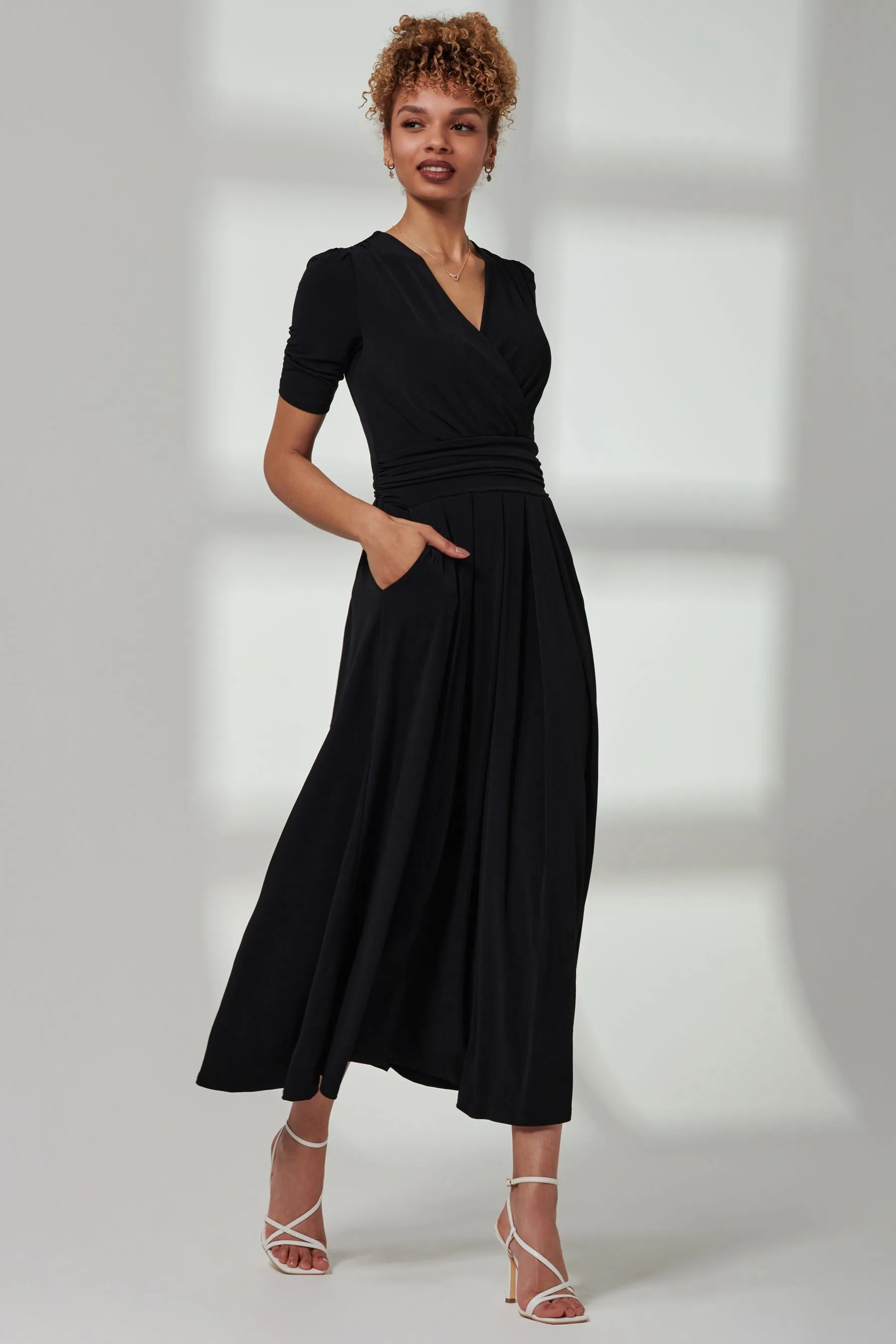 Jolie Moi Bree - Abito maxi in jersey con maniche a mezze maniche