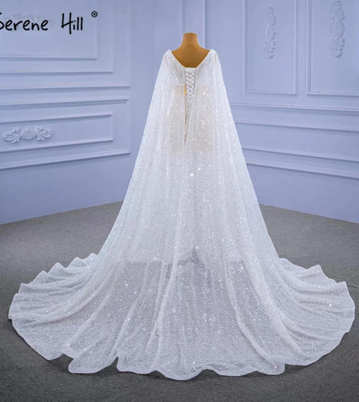 Serene Hill White Highend Luxury Abiti da sera Abiti con perline Piuma Mantello manica per le donne Party Hm67305 Abiti da sera